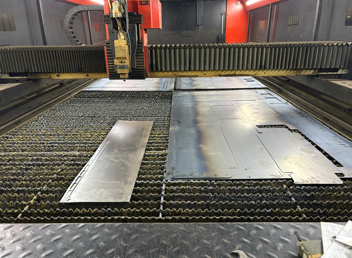 Laser cutting machine